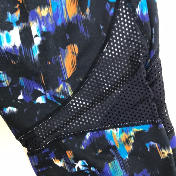 Zella multi color legging with mesh inserts - Picture 2 of 8